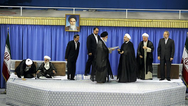 Sheikh Rouhani Vows to Lift Sanctions, Save Economy
