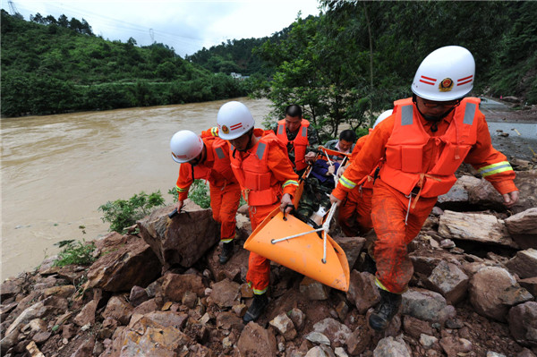 Fifty-Five Dead, 14 Missing in South China Storms