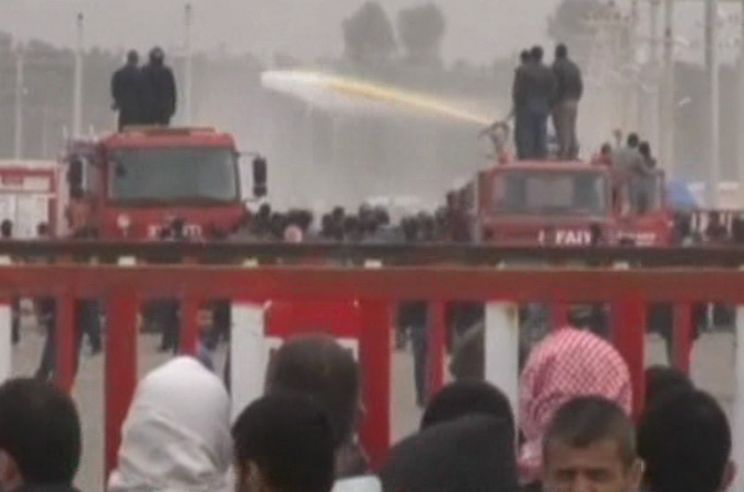 Police fire tear gas at Turkish protesters