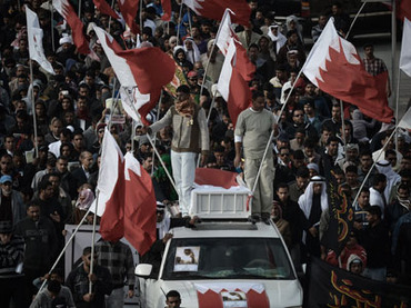 Bahrain: Teargas, Clashes during Protester Funeral
