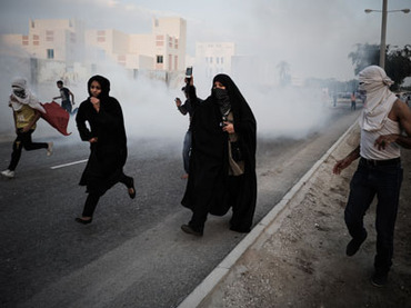 Tear Gas, Stun Grenades as Bahraini Revolution Anniversary Gets under Way