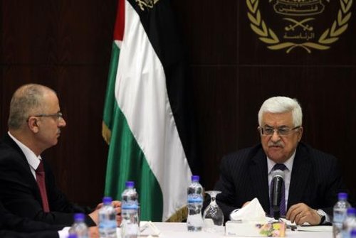 Palestinian Government Takes Oath for a Second Time