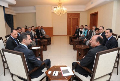 Assad Stresses Role of Arab Powers to Face Extremists, Takfiris