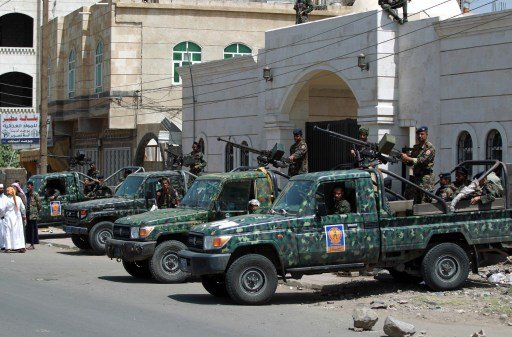 20 Dead As ’Qaeda’ Attacks Yemen Army Headquarters
