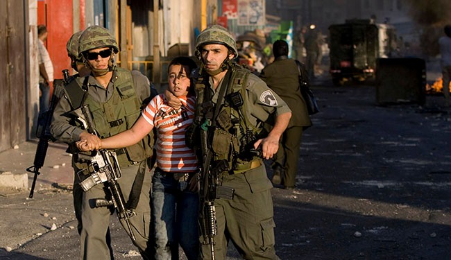 IOF Troops Detain Palestinian Children Aged 5 to 9 Years
