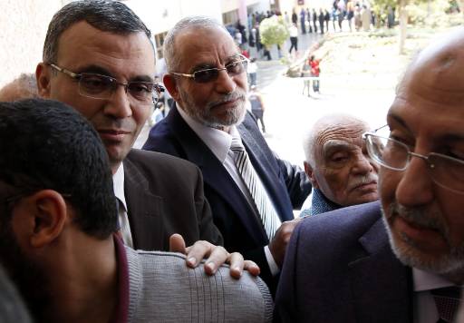 Egypt Court Sentences MB Leaders to Death