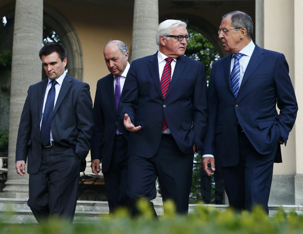 France, Germany, Russia Hold Ukraine Talks in Paris