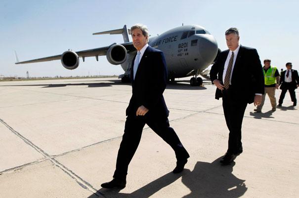 Kerry: Iraqi Army Will Be ’Reconstituted, Trained’