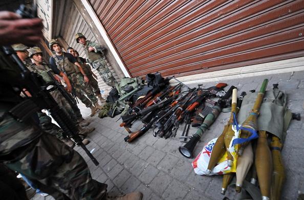 Lebanese army seizes arms in Tripoli