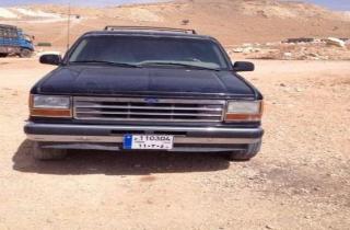 ISF Seizes Three Stolen Cars in Arsal