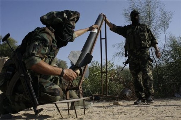 Hamas Fires 4 Rockets onto Ben Gurion Airport, Kills Number of Zionist Soldiers