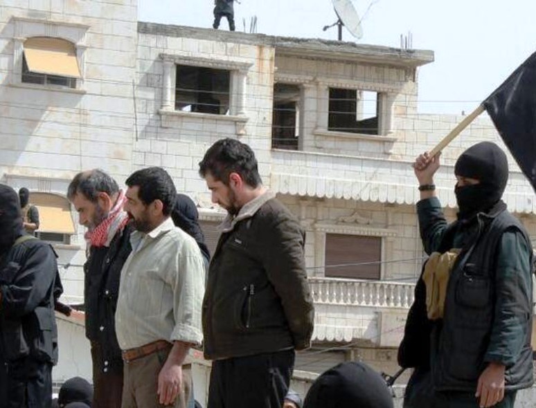 ISIL Executes, Crucifies 8 Members of Rival Militant Groups in Syria’s Aleppo
