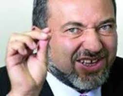 Lieberman Calls for Decapitating Arabs against 