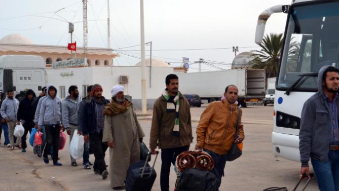 15,000 Egyptians Flee Libya after Warning