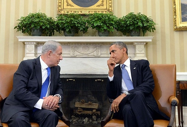 Zionist Prime Minister Benjamin Netanyahu (L), US President Barack Obama (R) in the White House