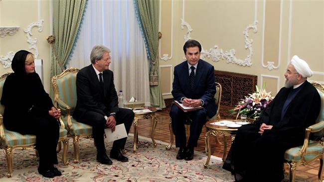 Italian FM Invites Iran’s Rouhani to Rome