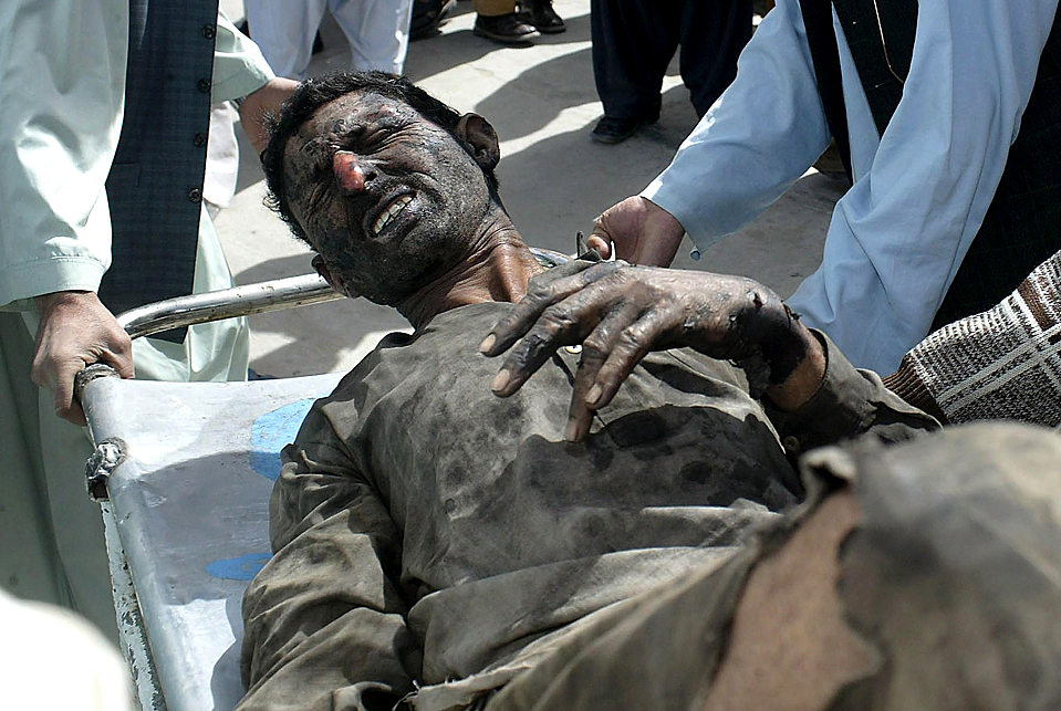Suicide Bomber in Pakistan Kills One, Wounds Six