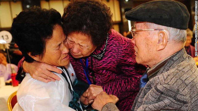 Two Koreas Wrap up Emotional Family Reunion