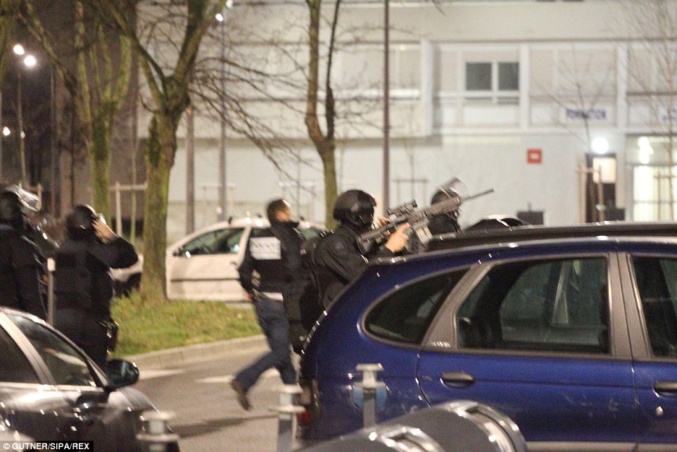 Deaths Reported in Police anti-Terror Raid in Belgium
