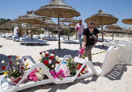 Britain Mourns at Least 15 Dead in Tunisia Attack

