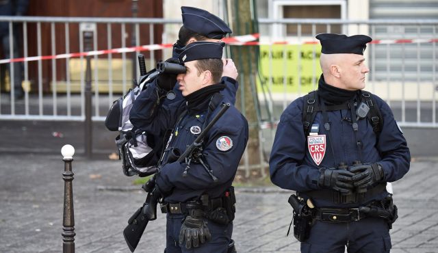 France policemen