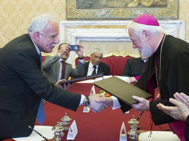 Zionist Entity Outraged as Vatican Recognizes Palestinian State