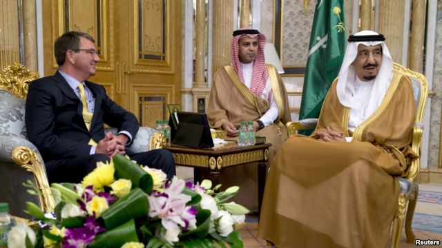 US Defense Secretary in Saudi to Reassure on Iran