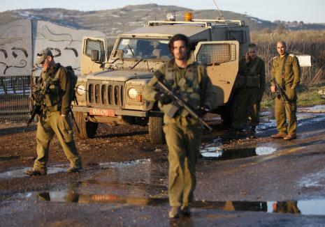 Zionist Entity Attacks Quneitra after 4 Rockets Hit Occupied North Palestine