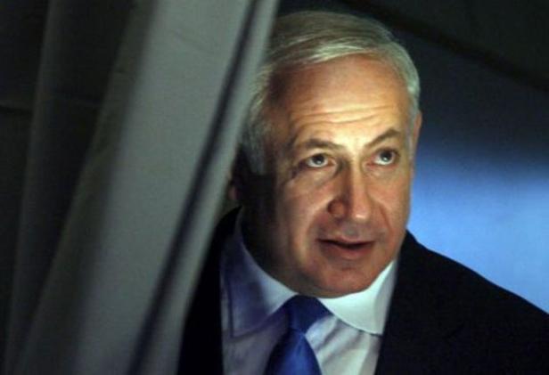 Netanyahu Seeks to Lure Centrists ahead of Vote