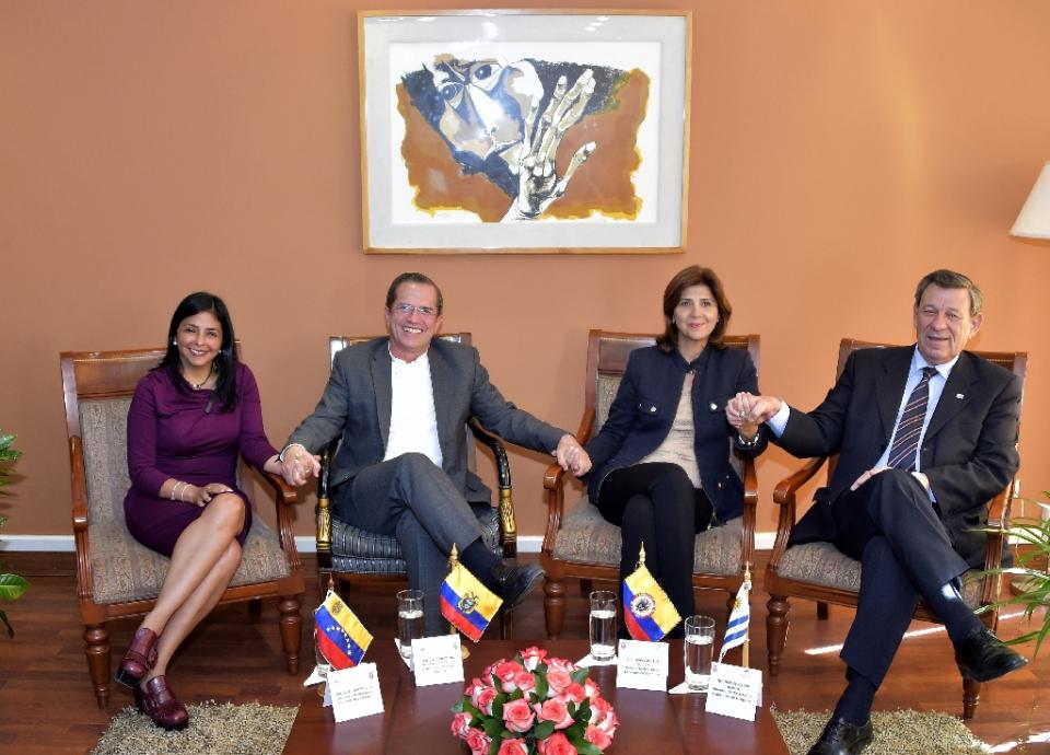 Colombia, Venezuela Renew Ties amid Border Crisis