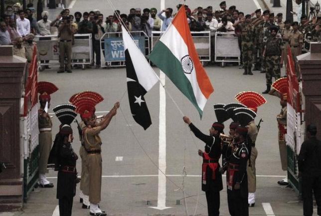 Pakistan, India Border Chiefs to Meet over Clashes