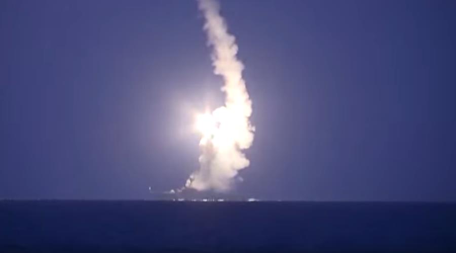 Russia Launches Missiles at ISIL Syria Targets from Caspian Sea: Video