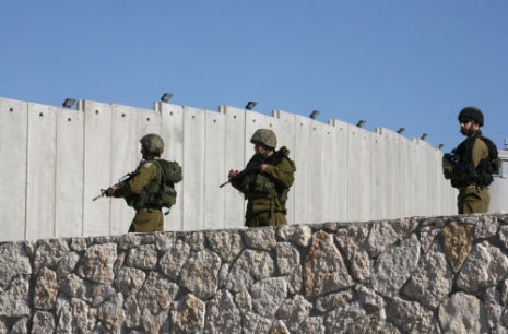 Israelis Build Separation Wall in Occupied Jerusalem near Mount Scopus