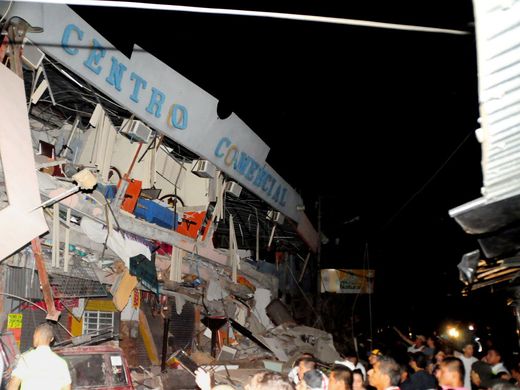 Powerful Ecuador Quake Kills at Least 77