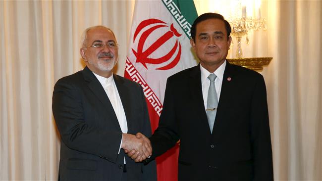 Zarif Meets Thai PM in Bangkok