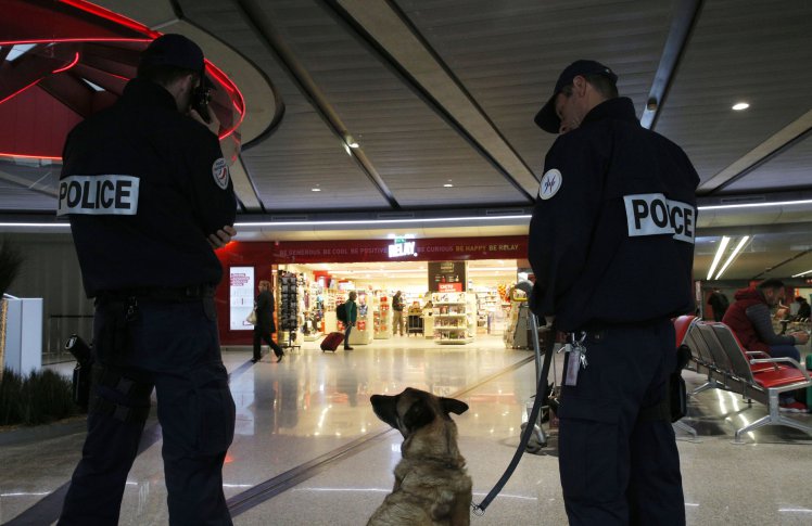 Paris Charles de Gaulle Airport Evacuated over ‘Suspicious Package

