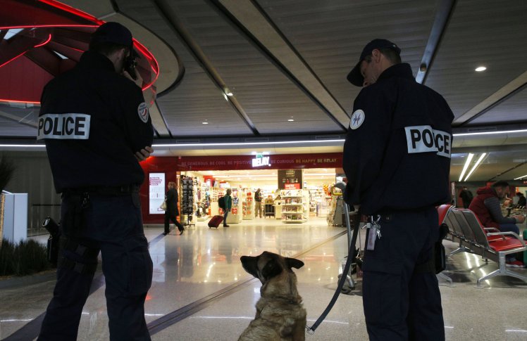 Paris Charles de Gaulle Airport Evacuated over ‘Suspicious Package
