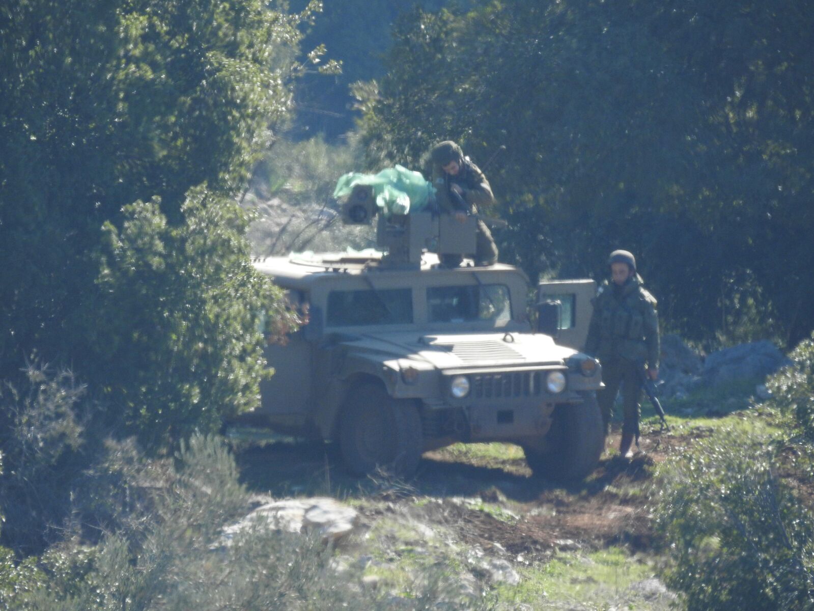 Zionist Troops on Alert in Zebdine and Bastra