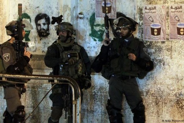 Israeli Occupation Forces Raids Palestinian News Outlet in Ramallah