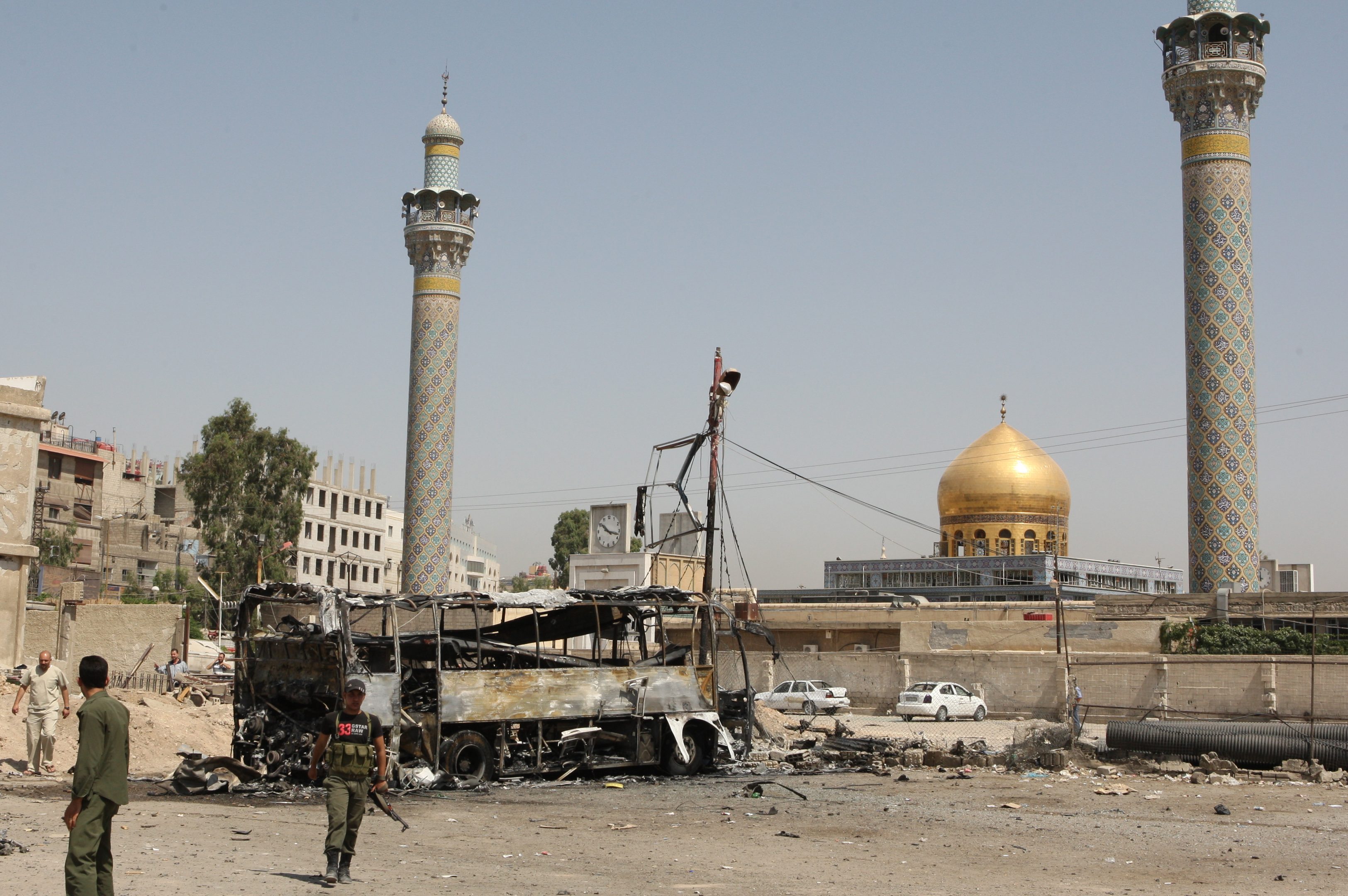 Eight Martyred in Car Bomb near Sayyeda Zeinab Shrine