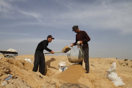 Gaza-Egypt Border Crossing Reopens