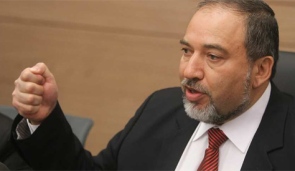 Lieberman: West Should Deal with Iran and Syria like Libya