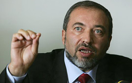 Lieberman: Ceasefire with Hamas a Grave Mistake
