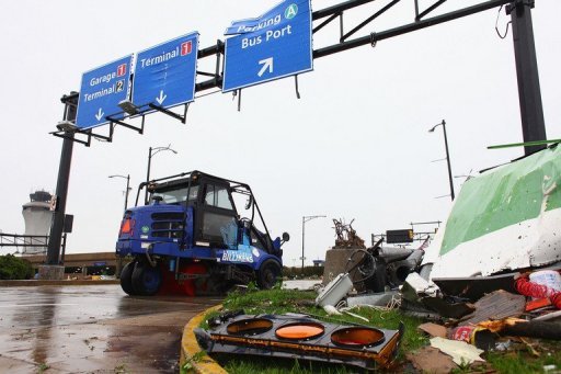 Tornado, Floods Kill 7 in Central US