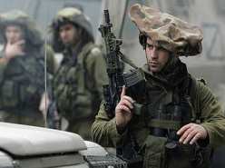 Israeli Occupation Soldiers Shoot Gazan Protesters
