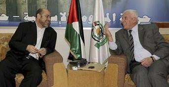 Hamas, Fatah Begin Talks on Implementing Reconciliation Deal 
