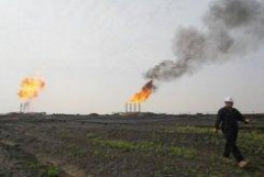 Blasts Partially Halt Output at South Iraq Oil Field