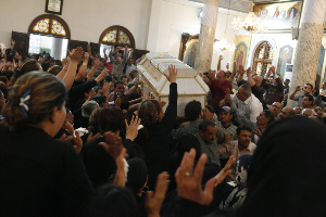 Pope Shenouda III Accuses ‘Infiltrators’ behind Egypt Riots