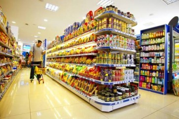 الألبان في نهاية المتجر والحلوى عند الدفع.. هكذا تخدعكم المحلات التجارية!