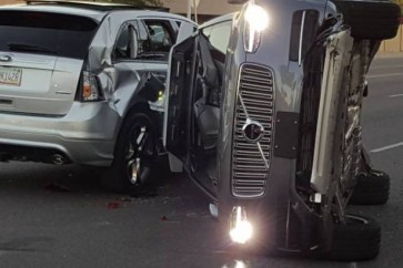 اوبر تقرر وقف عمل سياراتها الذاتية القيادة بعد حادث في اريزونا